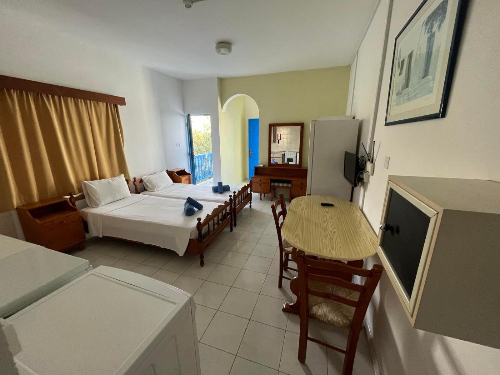 Island Budget Apartments Pafos Dış mekan fotoğraf